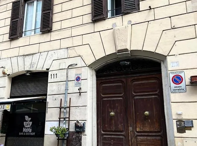 Hotel Relais Vaticano - Metro Station Ottaviano